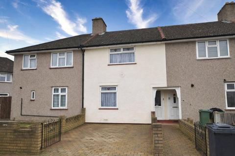 Winding Way, Dagenham, RM8