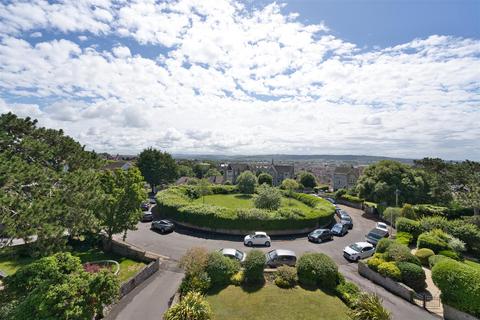 2 bedroom flat for sale, Landemann Circus, Weston-super-Mare BS23