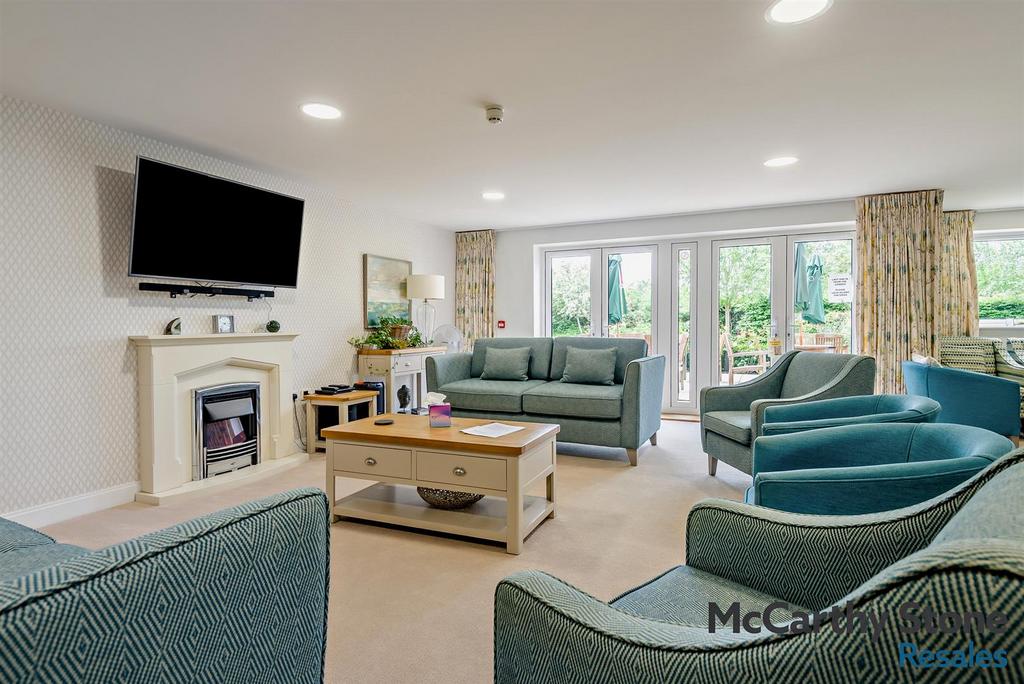 Homeowners Lounge
