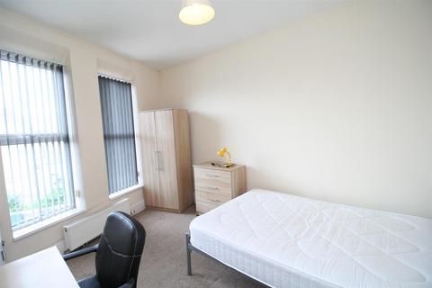 2 bedroom flat to rent, Embankment Road, Prince Rock, Plymouth