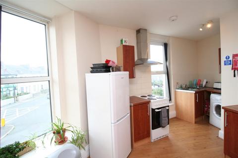 2 bedroom flat to rent, Embankment Road, Prince Rock, Plymouth