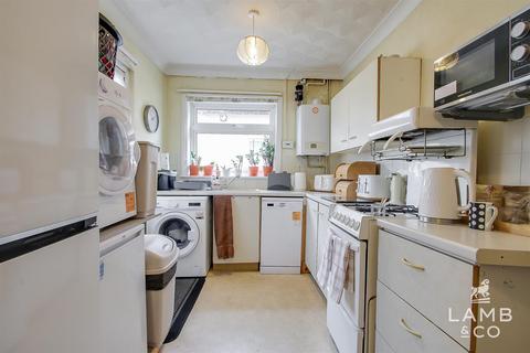 3 bedroom detached bungalow for sale, Thomas Road, Clacton-On-Sea CO15