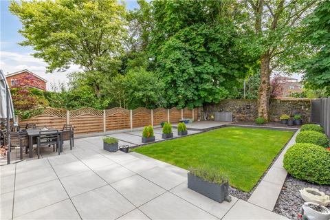 3 bedroom detached house for sale, Cricketers Green, Yeadon, Leeds, West Yorkshire, LS19