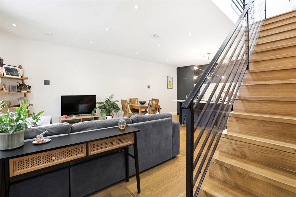 Reception/Kitchen