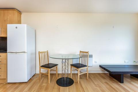 1 bedroom flat to rent, The Roundhouse, Gunwharf Quays, Portsmouth, PO1