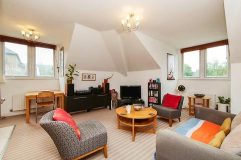 1 bedroom apartment for sale, Olympian Court, York