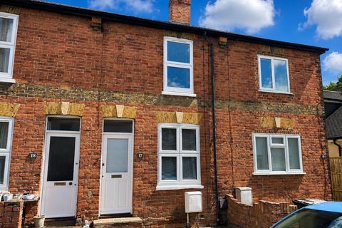 2 bedroom terraced house to rent, Cumberland Street, Staines-upon-Thames, TW18