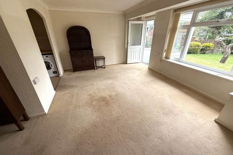 2 bedroom bungalow for sale, Exmouth Court, Exmouth