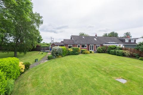 4 bedroom semi-detached bungalow for sale, Winsford Road, Cholmondeston