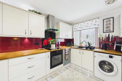 2 bedroom flat for sale, Main Road, Aberuthven PH3