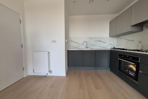 2 bedroom flat to rent, Hayes Village, Excelsa Court, Riband Walk, UB3