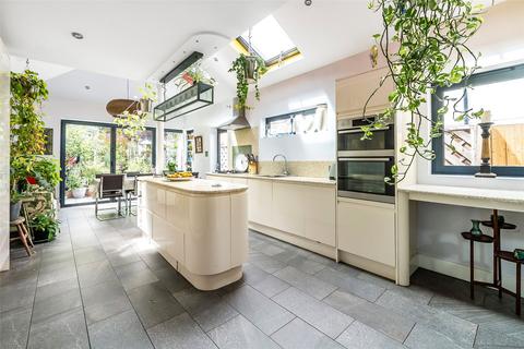 3 bedroom semi-detached house for sale, Wathen Road, Dorking, RH4