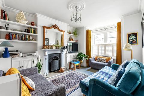 3 bedroom semi-detached house for sale, Wathen Road, Dorking, RH4