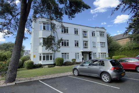 2 bedroom flat to rent, Knyveton Road, Bournemouth BH1