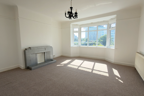 2 bedroom flat to rent, Knyveton Road, Bournemouth BH1