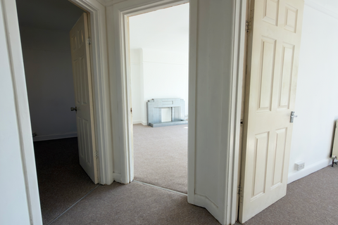 2 bedroom flat to rent, Knyveton Road, Bournemouth BH1