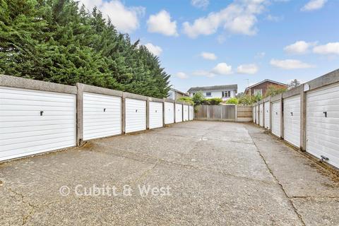 1 bedroom flat for sale, Chestnut Court, Sutton SM2
