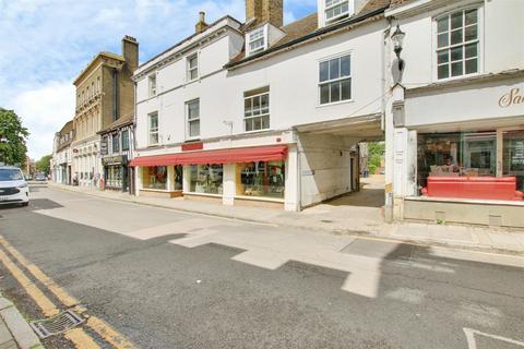 1 bed flat/apartment for rent in High Street, Huntingdon