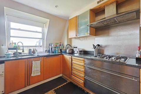 3 bedroom flat to rent, St. Johns Wood Park, London, NW8