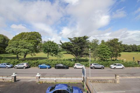 2 bedroom flat for sale, *Ellenborough Park South*Superb Location*2 Double Bedrooms*Newly Refurbished*Allocated Parking