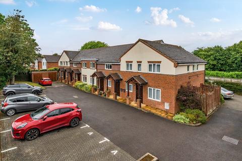 2 bedroom flat for sale, Green Lane, Windsor, SL4