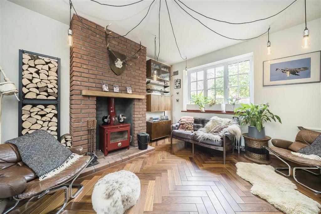 Living room, fireplace