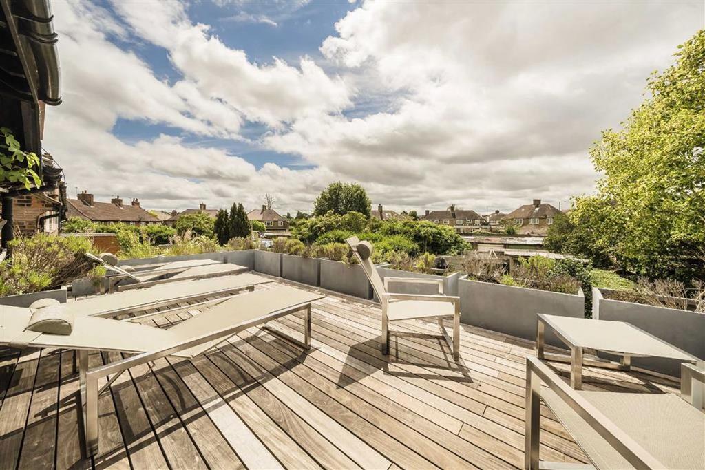 Roof terrace view, roof terrace