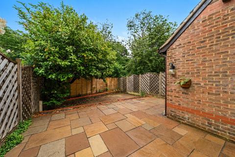 2 bedroom semi-detached house for sale, Ockley Court, Guildford, GU4