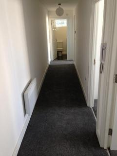 2 bedroom flat to rent, Station Road, Hounslow TW3