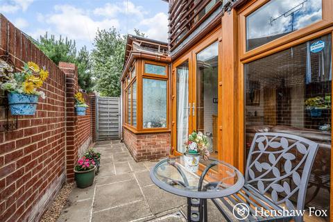 2 bedroom terraced house for sale, Newton Lane, Romsey Town Centre, Hampshire