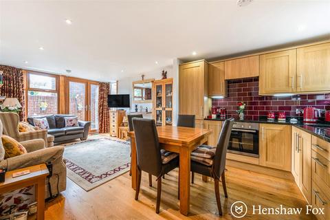 2 bedroom terraced house for sale, Newton Lane, Romsey Town Centre, Hampshire