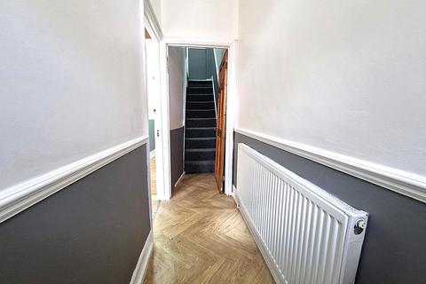 4 bedroom terraced house to rent, Katherine Road, East Ham. E6 1PB