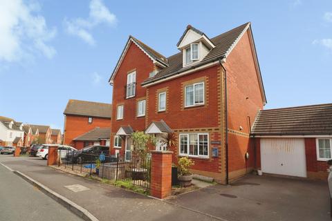 3 bedroom semi-detached house for sale, Clos Yr Wylan, BARRY
