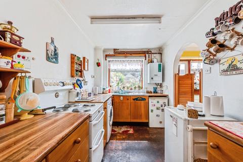 3 bedroom semi-detached house for sale, Farmers Close, Witney