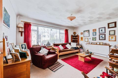 3 bedroom semi-detached house for sale, Farmers Close, Witney