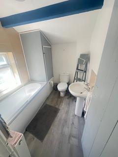 1 bedroom link detached house to rent, Eccles, M30
