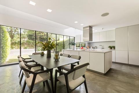 6 bedroom terraced house to rent, The Vale, Chelsea, London SW3