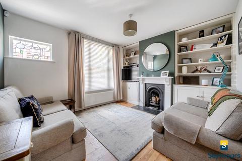 2 bedroom end of terrace house for sale, North Road, Surrey GU2