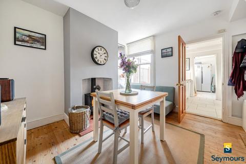 2 bedroom end of terrace house for sale, North Road, Surrey GU2