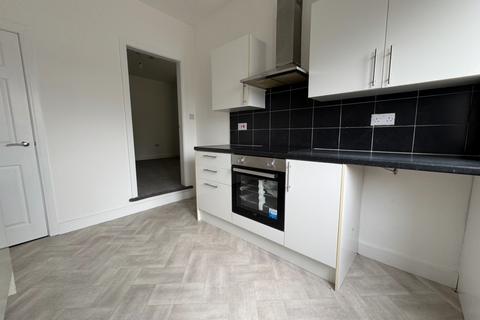 2 bedroom terraced house to rent, Doncaster Road, Rotherham, S63