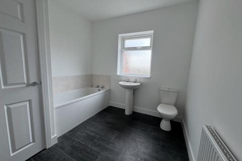 2 bedroom terraced house to rent, Doncaster Road, Rotherham, S63