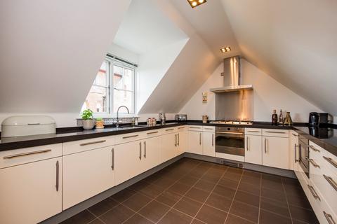 2 bedroom apartment for sale, Mayfield
