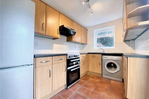 2 bedroom terraced house to rent, Chiltern View Road, Uxbridge, UB8