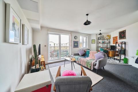 1 bedroom flat for sale, Pancras Way, London, E3