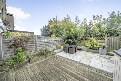 6 bedroom house to rent, Grafton Road, Acton, London, W3