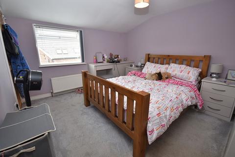 2 bedroom terraced house for sale, Old Hall Street, Macclesfield, SK10