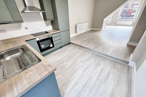 3 bedroom terraced house to rent, Ludlow Road, Coventry, CV5