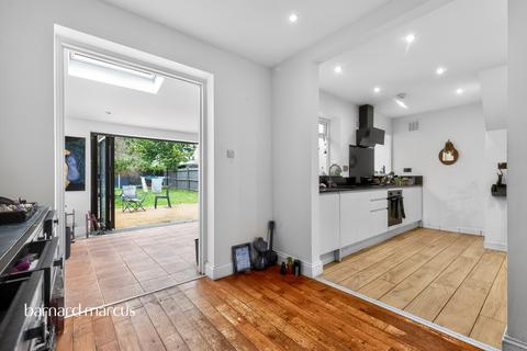 5 bedroom terraced house for sale, Brumfield Road, Epsom