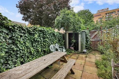 3 bedroom terraced house for sale, Carlisle Walk, LONDON