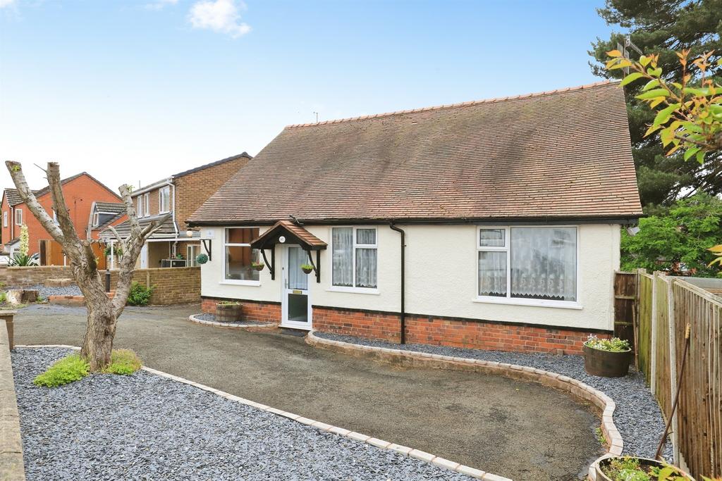 3 bedroom detached bungalow for sale